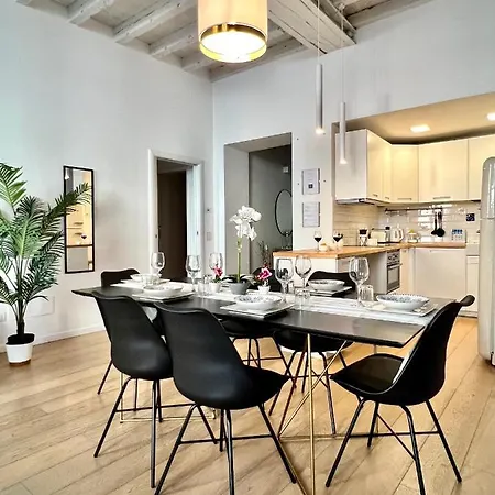 Art Of Living Luxury House In