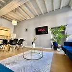 Art Of Living Luxury House In
