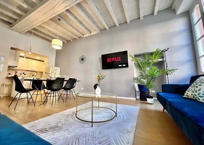 Art Of Living Luxury House In