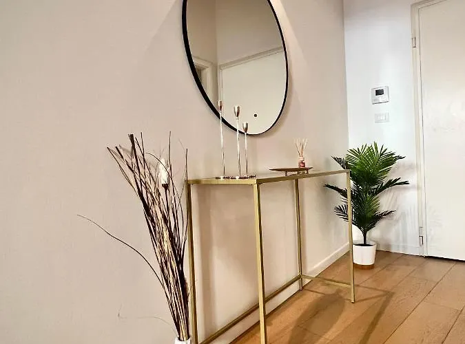 Art Of Living Luxury House In * Комо